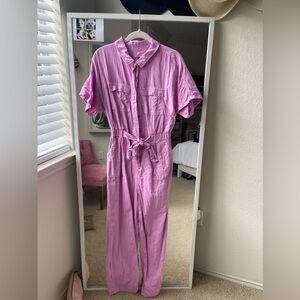 Universal Threads Pink Jumper